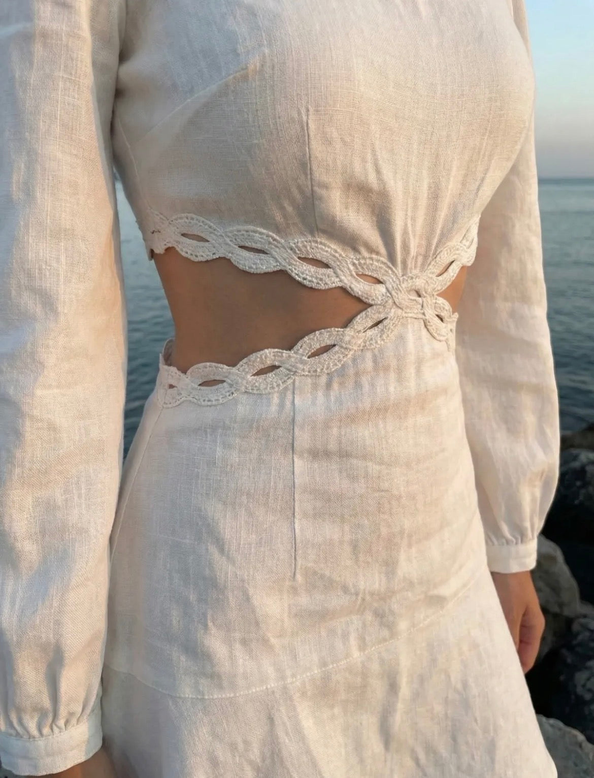Robe Ava